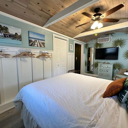 Palm Paradise Retreat St. Petersburg Ngoại thất bức ảnh